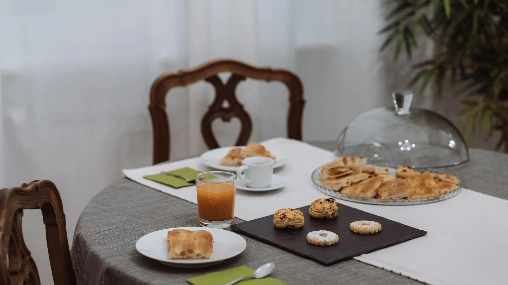 Rooms Genova Dei Rolli Bed & Breakfast