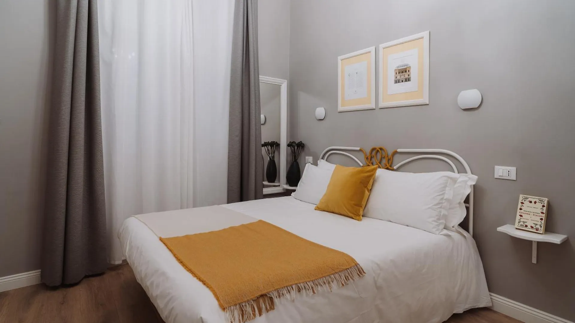 Rooms Genova Dei Rolli Bed & Breakfast